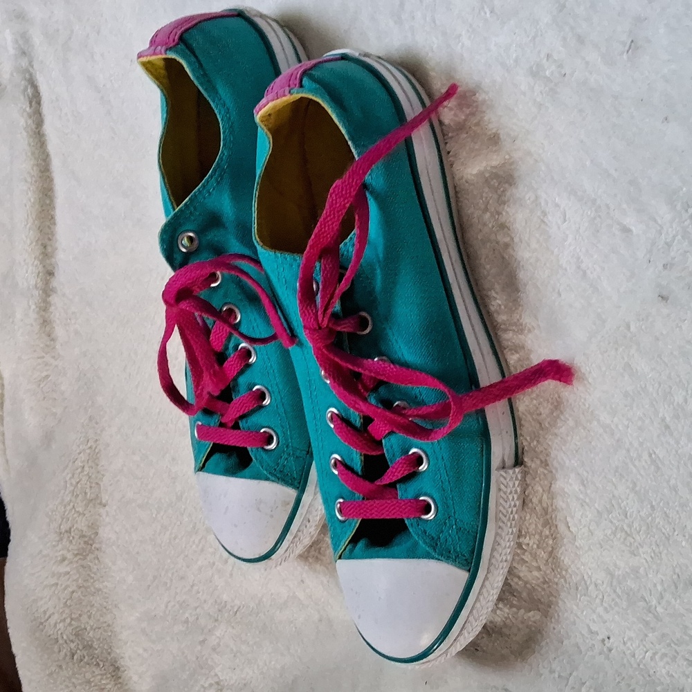 Converse junior size 5 teal and pink sneakers